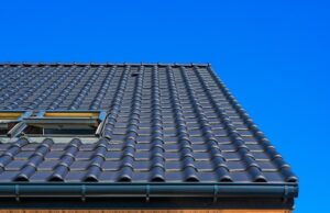 Should You Repair or Replace Your Roof in Sugar Land